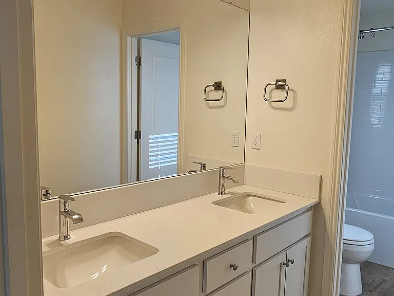 1539 Foxhill Ln — Photo 20