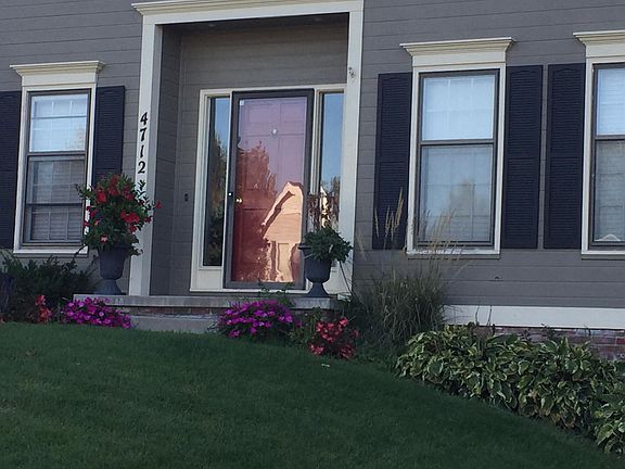 3rd image of 4712 S 165th St