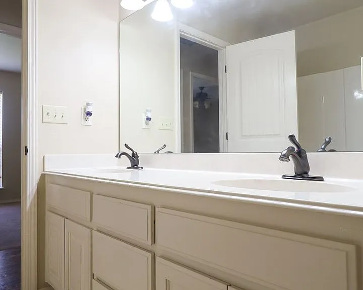 5107 Barr Dr — Photo 5