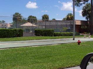 4724 Oak Terrace Dr, Greenacres, FL 33463