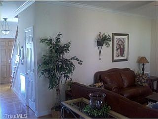 3rd image of 3601 Coopers Farm Ct