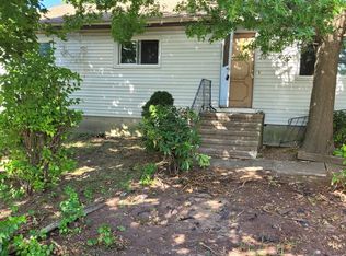 20 Guzzi Dr, Stratford, CT 06615