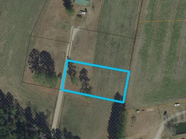 2092 G and B Ln, Loris, SC 29569