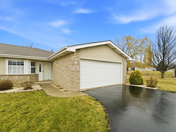 3rd image of 411 Pine Ridge Cir