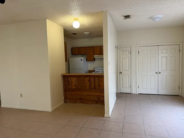13715 Kenner Ave #C — Photo 3