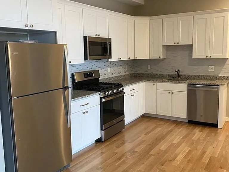 598 North Ave — Photo 19