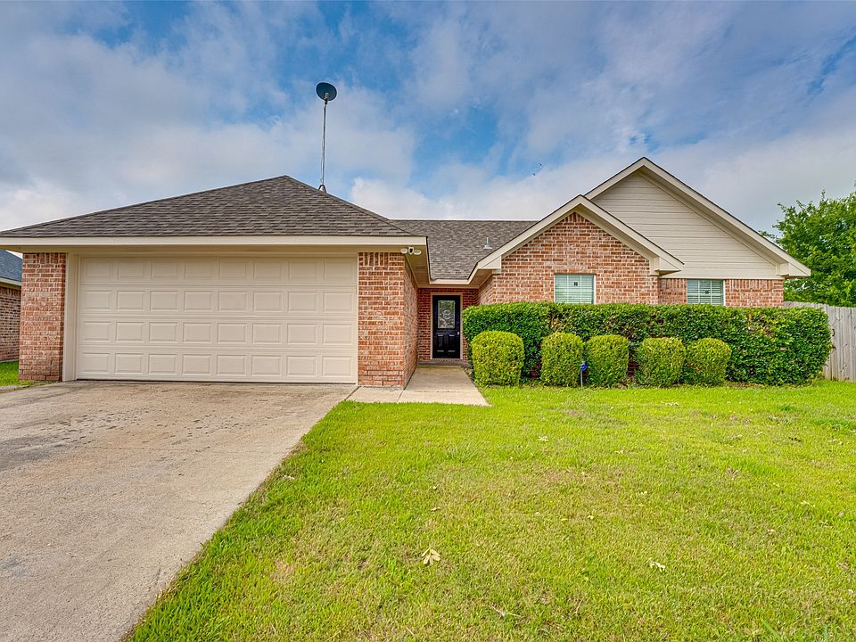 1st image of 2206 Kaitlyn Cir