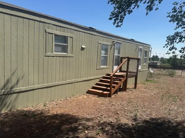 410 S 3rd St, Alpine, TX 79830