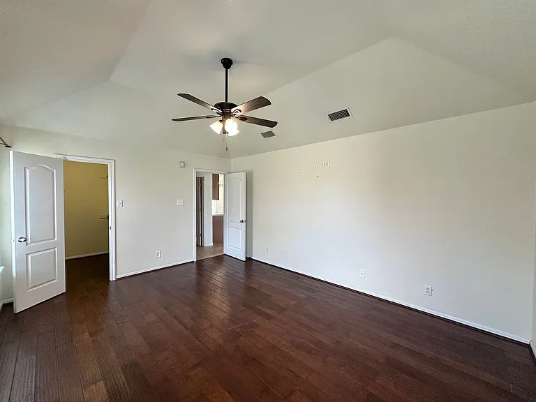 2012 Stonehenge Dr — Photo 18