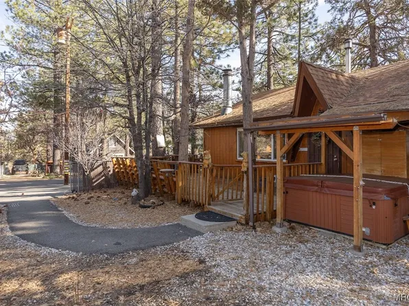 390 Spruce Ln, Sugarloaf, CA 92386