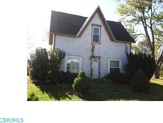1st image of 255 Flynn Place Ave