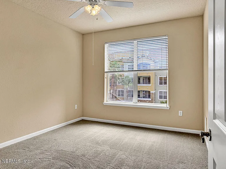 8539 Gate Pkwy #9330 — Photo 4