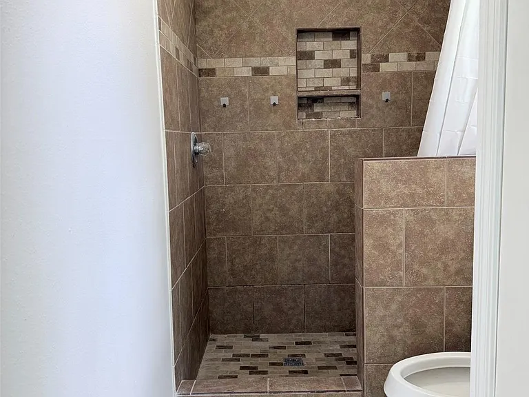 12214 Corona Ln — Photo 25