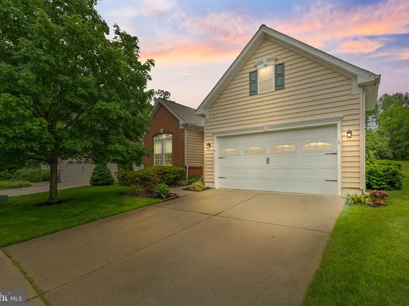 4 Hearthstone Blvd, Pemberton, NJ 08068