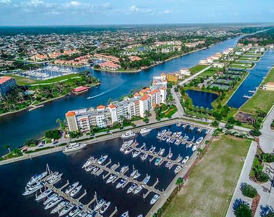 1st image of 250 Yacht Harbor Dr