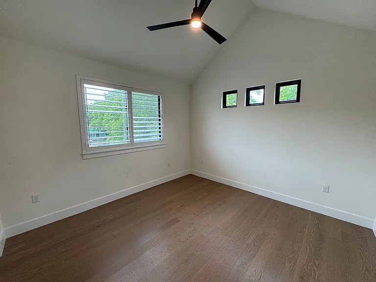 3510 Lyons Rd — Photo 6