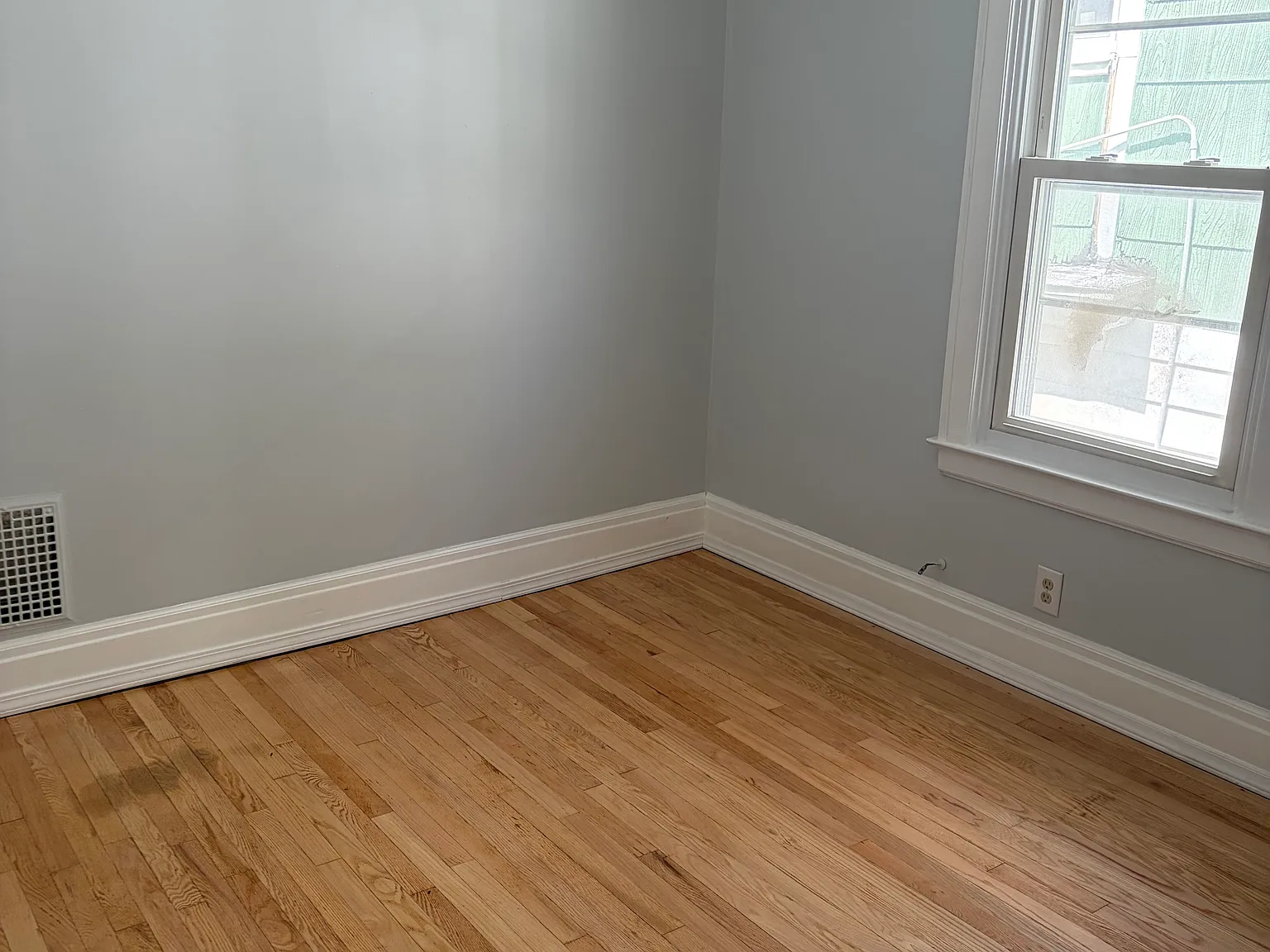 2 bed, 1200 sqft, $1,450 — Photo 3