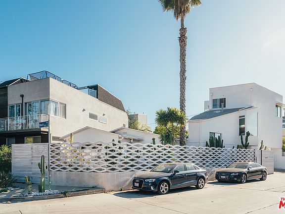 5th image of 2603 Beach Ave