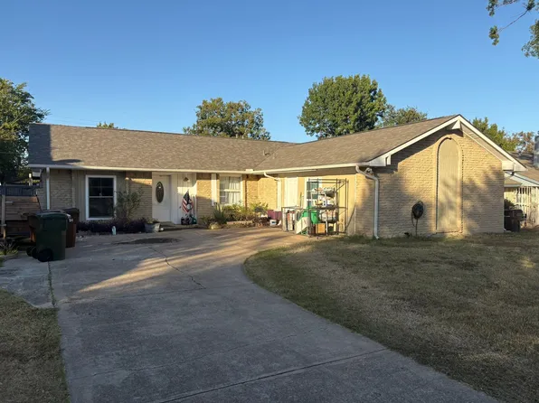 1501 Fairfield Dr, Plano, TX 75074