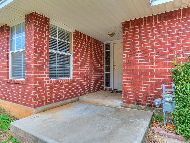 2427 W Oklahoma Ave — Photo 19
