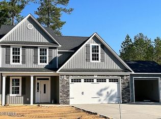 308 Winesap Pl, Aberdeen, NC 28315