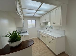 777 Manhattan Beach Blvd, Manhattan Beach, CA 90266