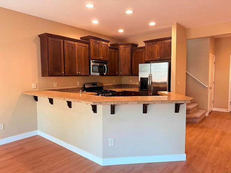 3957 SE Lone Oak St — Photo 6