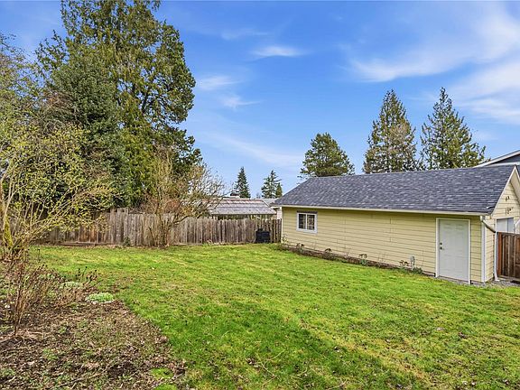 4th image of 840 Brechin Rd