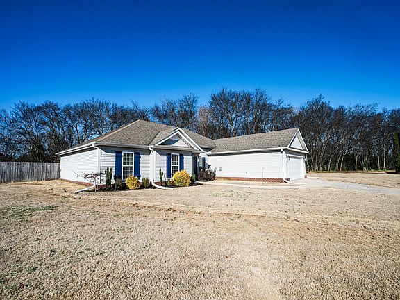 3rd image of 137 Jordan Ln