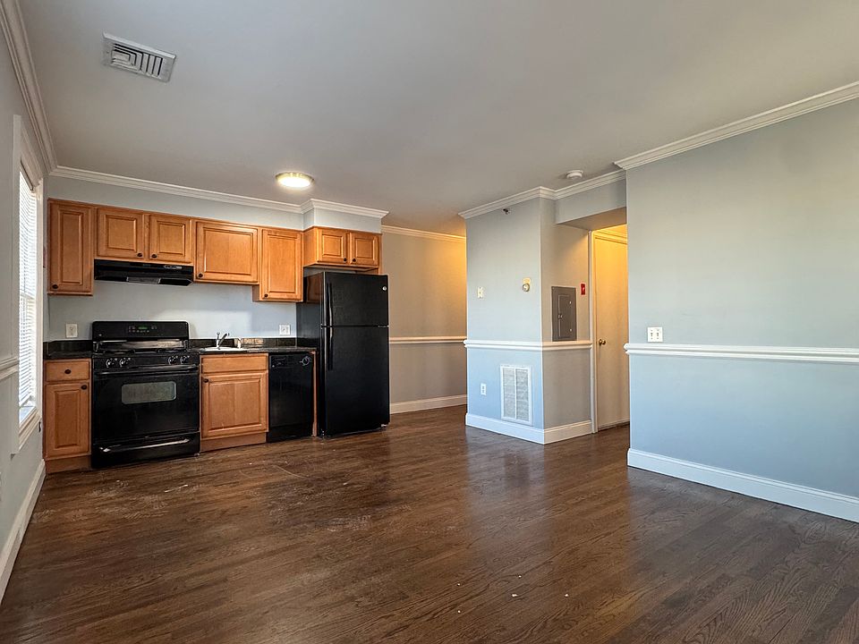 Open living room/kitchen