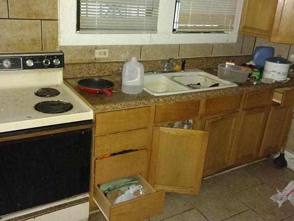 5th image of 430 W 18th St