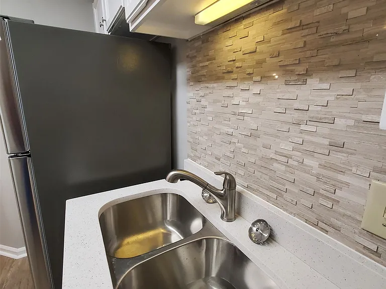 5951 Carmel Dr — Photo 5