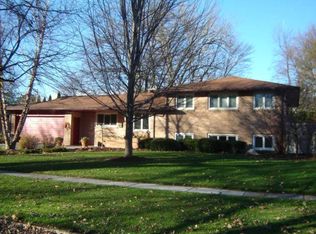 6 Lexington Ct, Midland, MI 48642