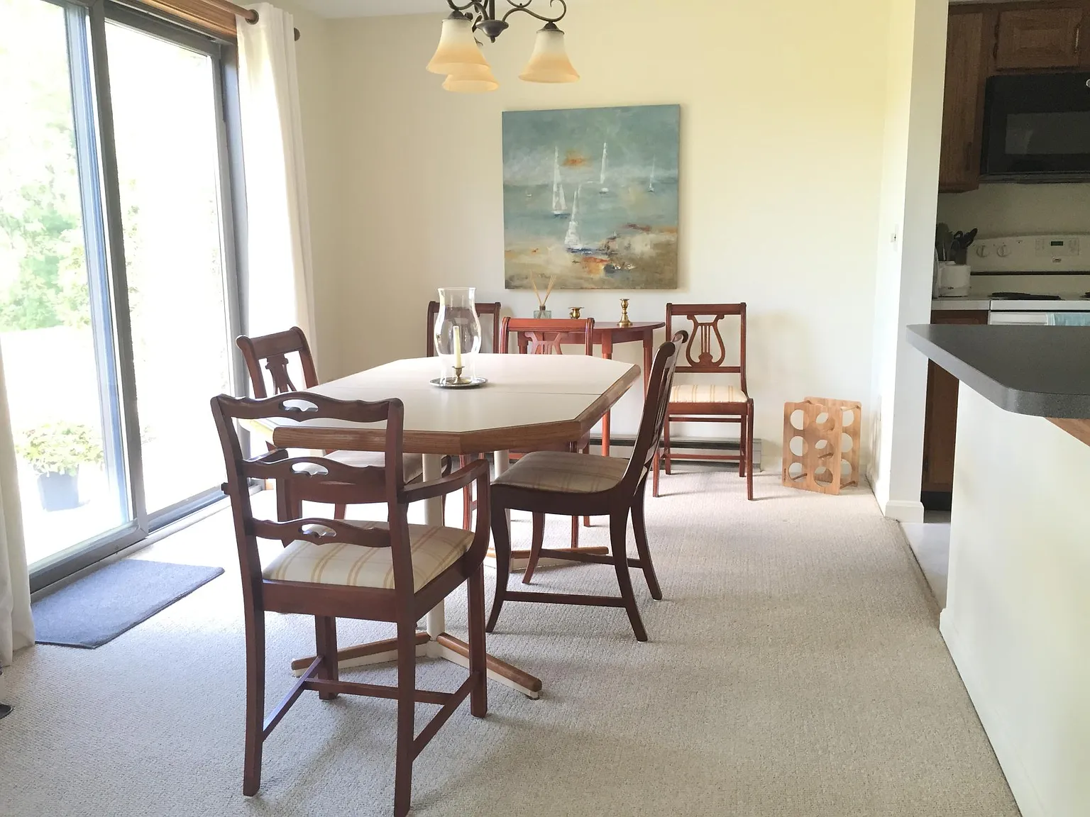 3 bed, 1750 sqft, $2,300 — Photo 4