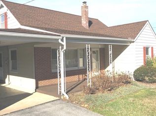 59 E Crestlyn Dr, York, PA 17402