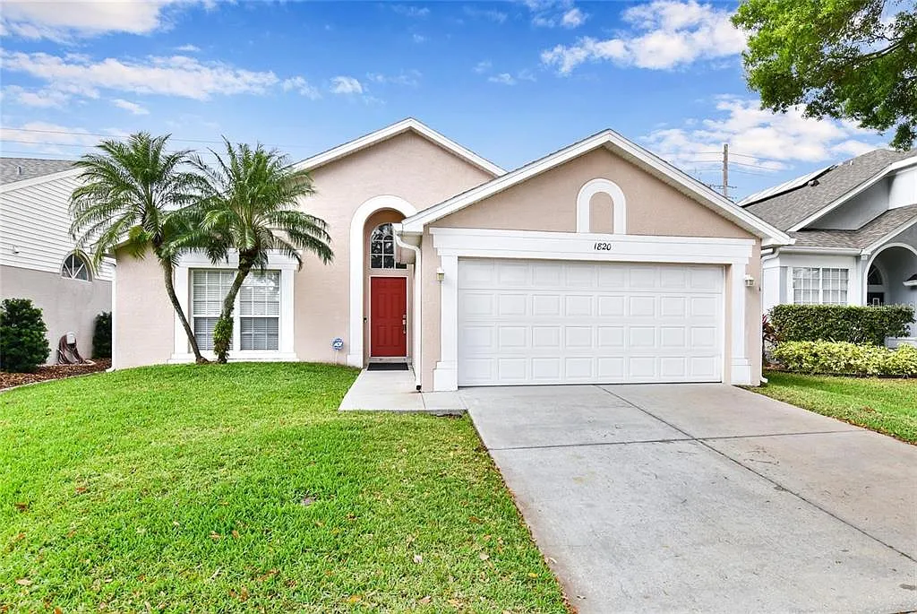 3 bed, 2.0 bath, 1363 sqft, $2,950 — Photo 1