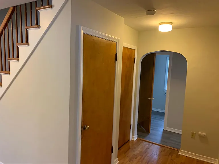 310 W Delaware Ave — Photo 10