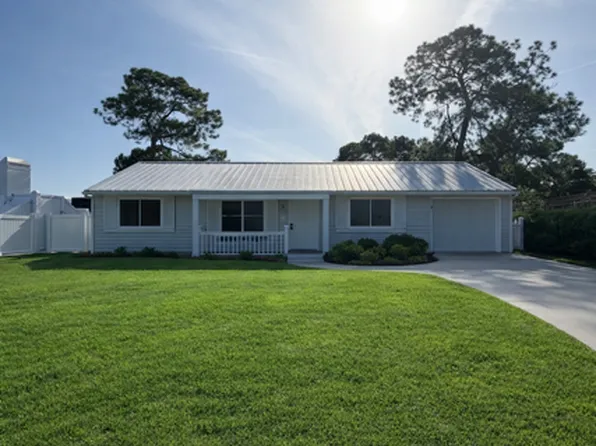 5330 Barbarossa Ave, Sarasota, FL 34235