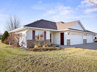 417 Circle View Dr, Dassel, MN 55325