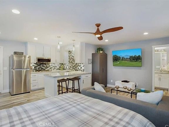 2nd image of 2559 Rimcrest Rd
