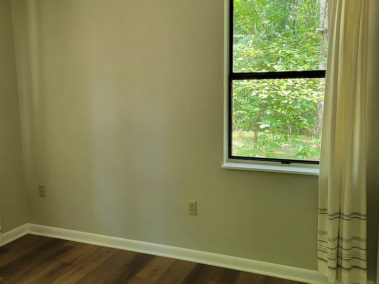111 Devon Rd — Photo 25