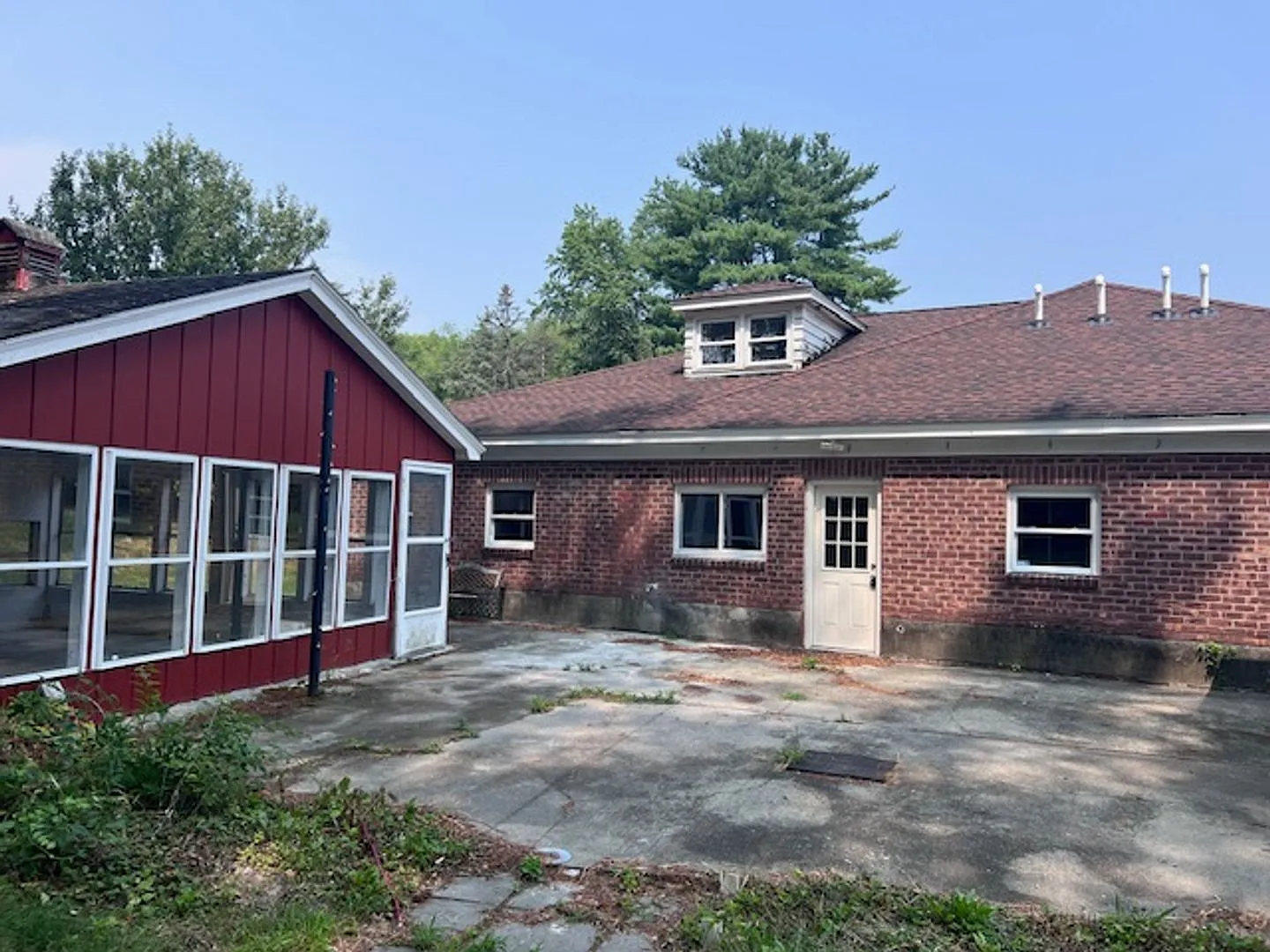 Large 4 bedroom, 2 1/2 bath home for rent in Ravena, NY on Rt 9W — Photo 2