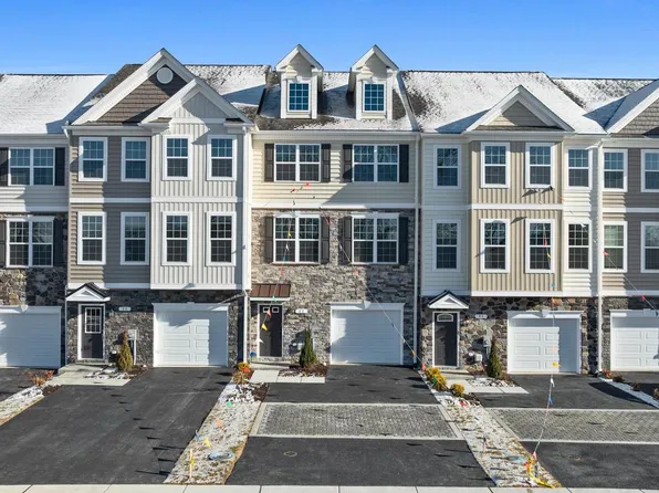 82 Potomac Ct, Prince Frederick, MD 20678