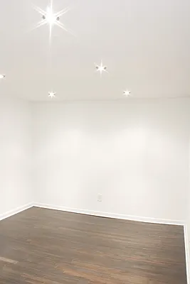 Rented by Mallory Management Corp | media 6