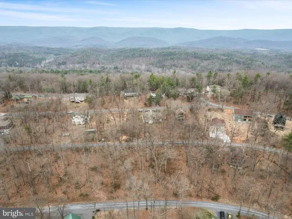 Mulberry Ln, Basye, VA 22810