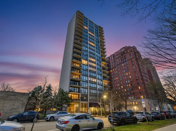 6701 S Crandon Ave APT 8C, Chicago, IL 60649