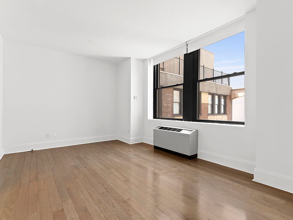 1st image of 15 Park Row APT 26J