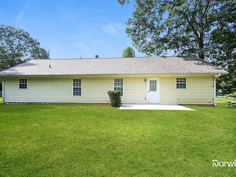 54 Connie Dr — Photo 15