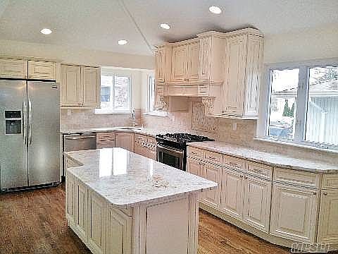 5th image of 2030 Whalen Ave