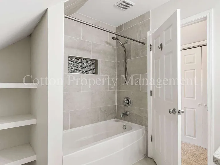 1010 Winterberry Cir — Photo 42
